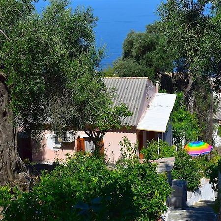 Kiki'S Beautiful House On Famous Village Pentátion Buitenkant foto